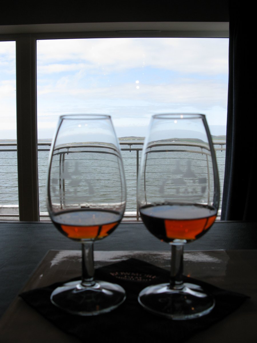 Tasting glasses bowmore