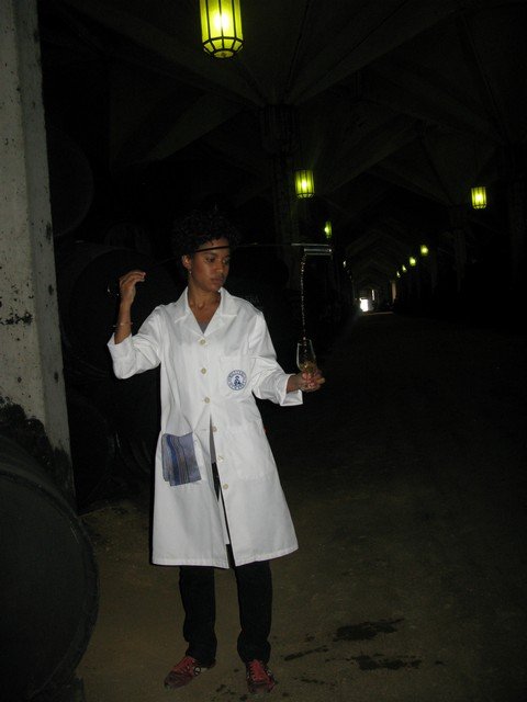 Bodegas williams and humbert eonologist2_tn