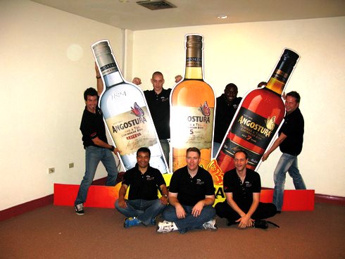Bartender group Angostura9_tn