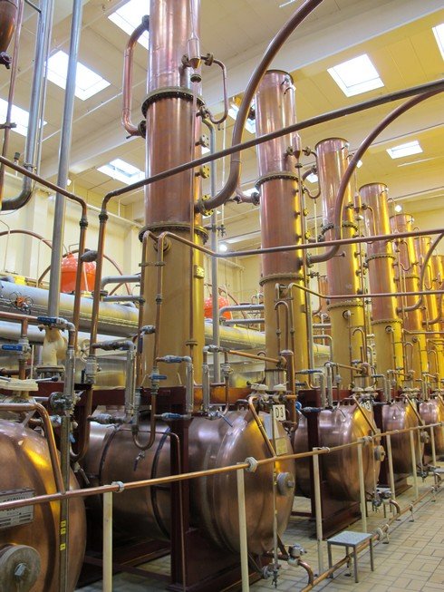Cointreau distillery stills4_tn