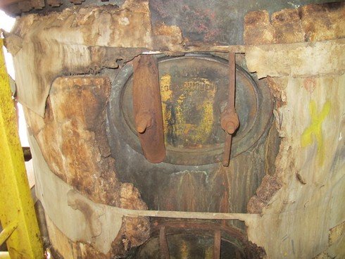 Column still 1934 DonQ Serralles Distillery Tour2_tn