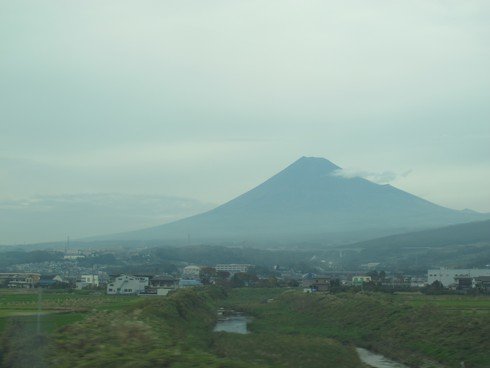 Mount fuji from train_tn