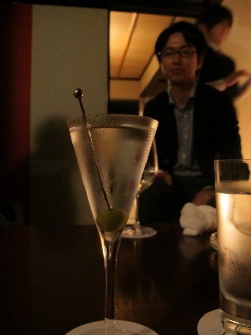 One shot bar kyoto japan martini_tn