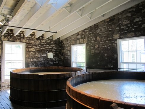 Woodford Reserve Distillery fermenter2_tn