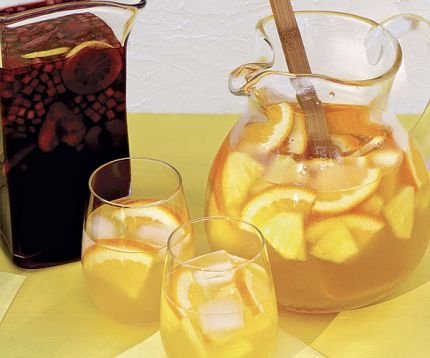 Pineapple-orange-sangria-recipe_xlg_lg