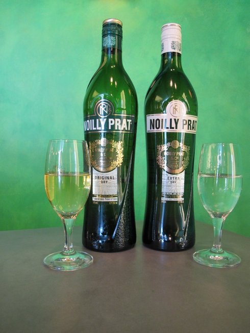 Dry versus extra dry Noilly Prat Marseillan France3_tn