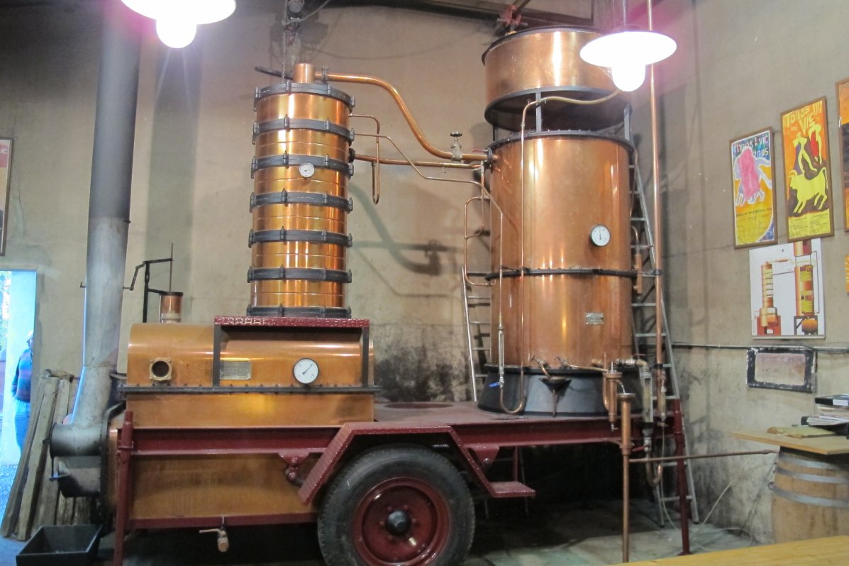 Still Chateau du Tariquet Armagnac