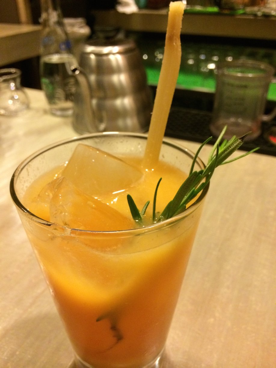 Amaz restaurant lima peru cocktail