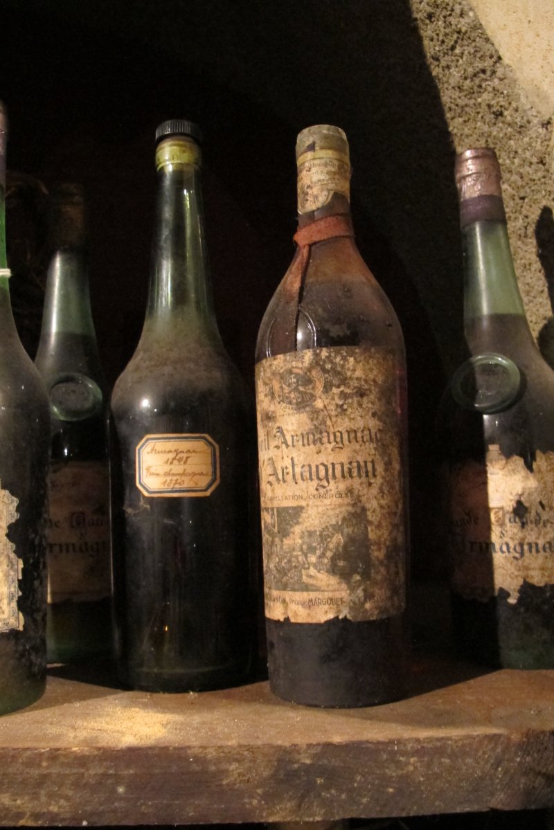 Old bottles Armagnac Dartigalongue