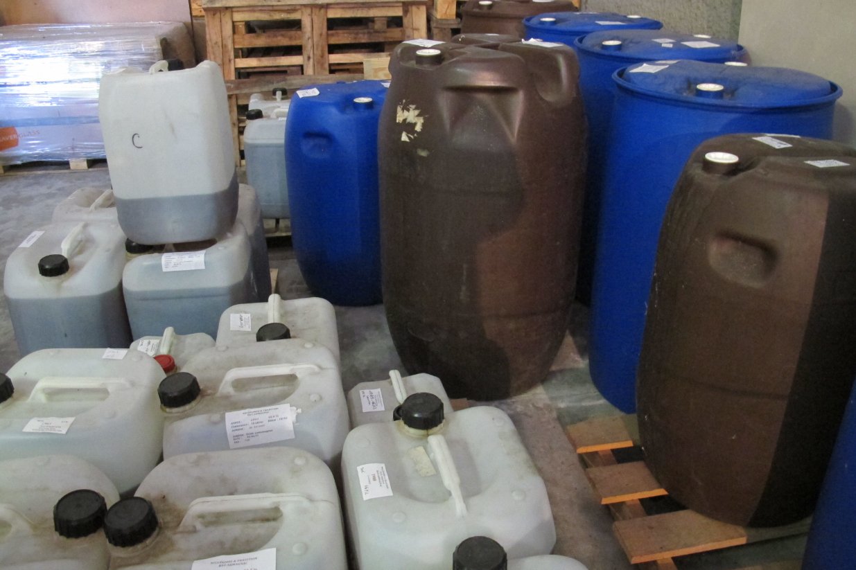 Containers Armagnac Baron de Lustrac