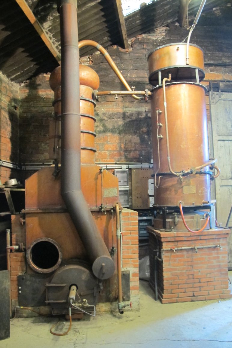 Newer column still Armagnac Delord