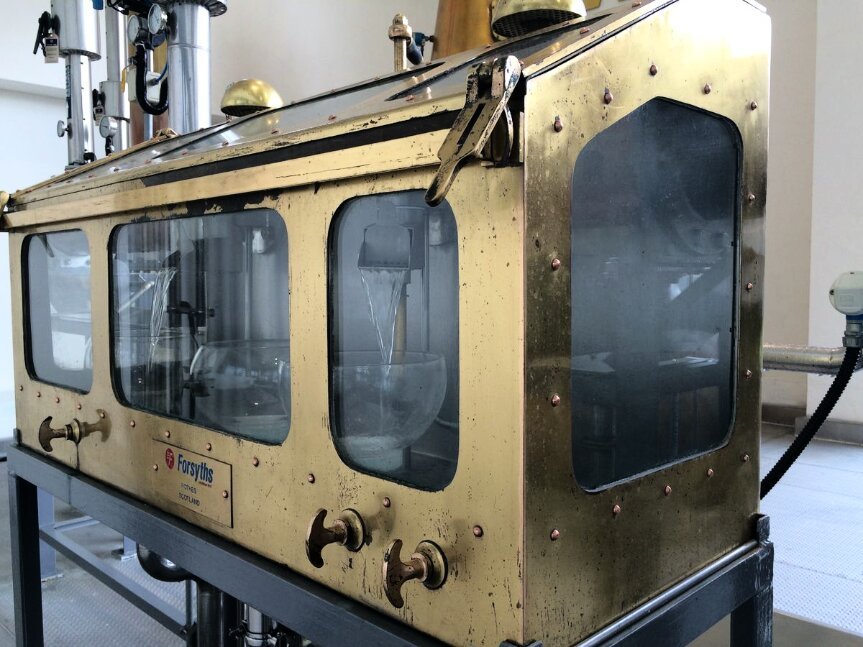 Kavan Whisky Taiwain spirit safe 1