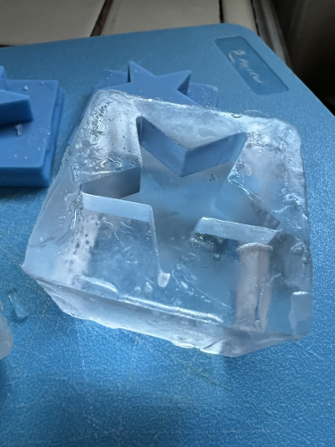Stars in clear cubes17