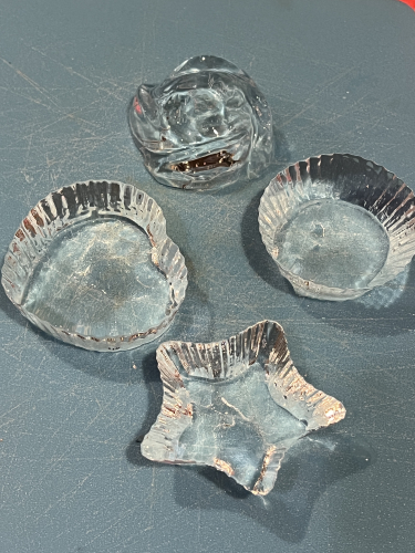 Clear ice in silicone cupcake star heart shapes31
